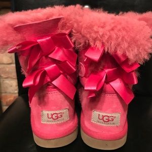Girls UGG Bailey Bow II boots size 13